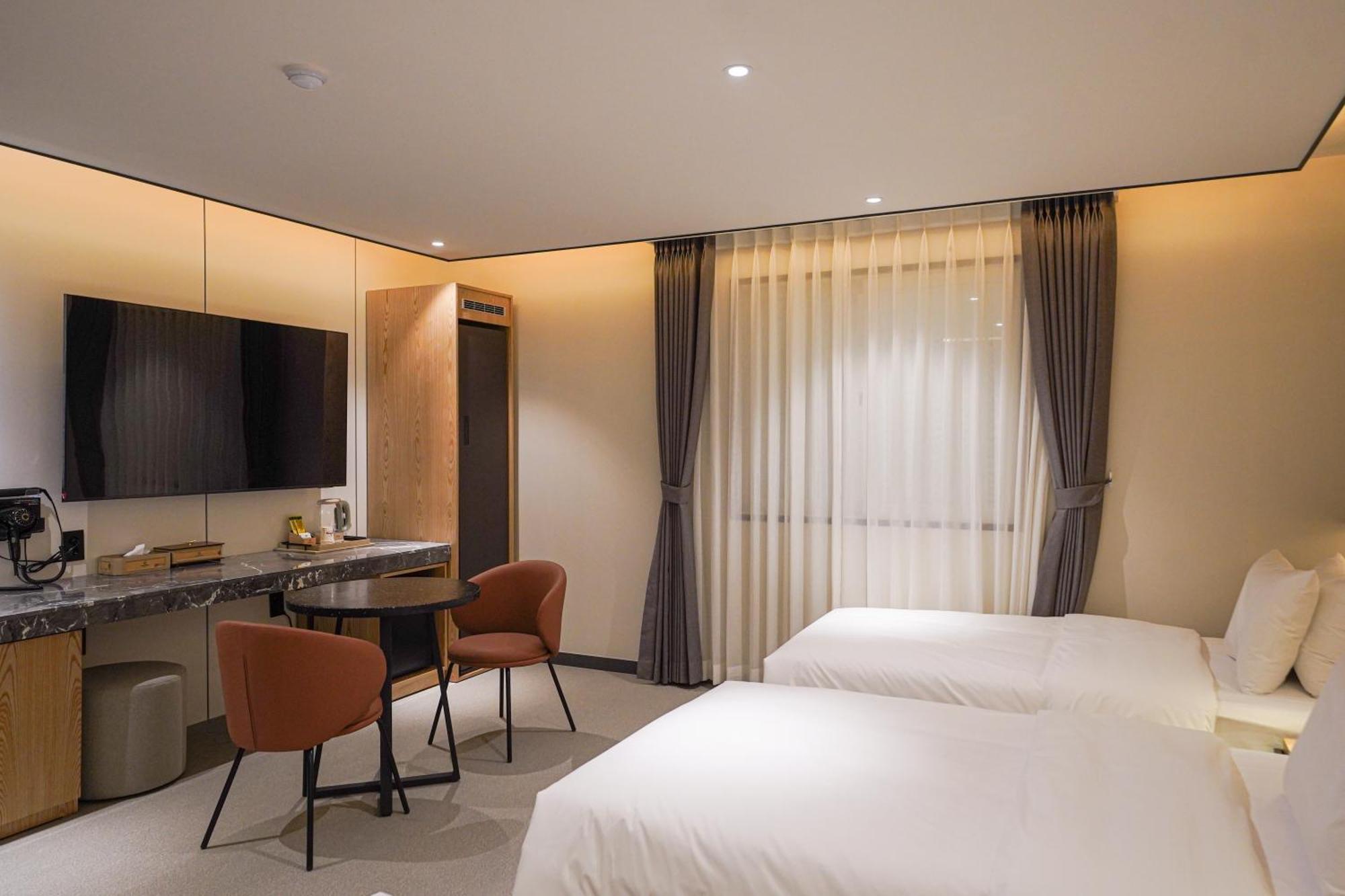 Urban Groove Hotel Seomyeon Пусан Екстер'єр фото