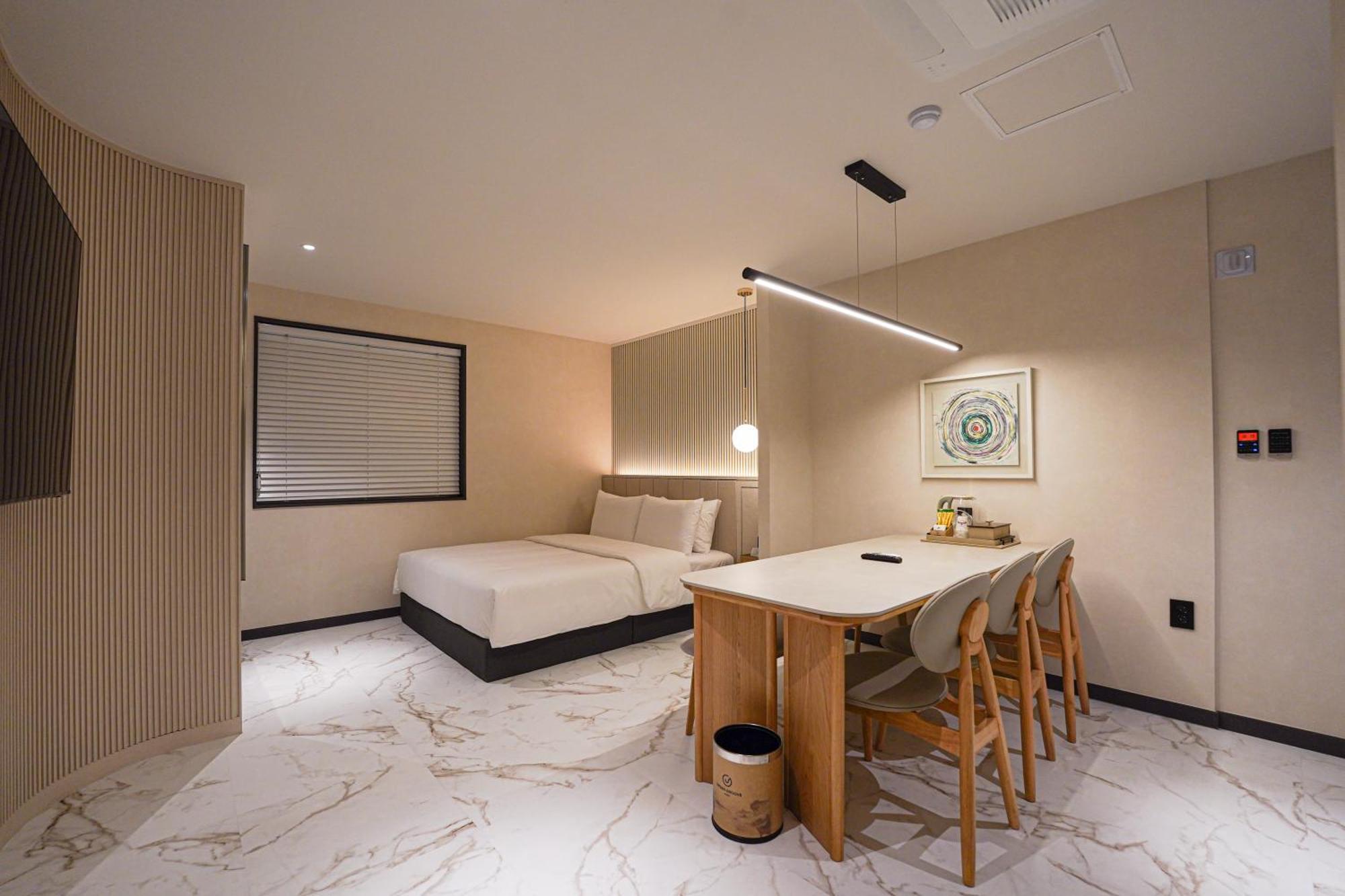 Urban Groove Hotel Seomyeon Пусан Екстер'єр фото
